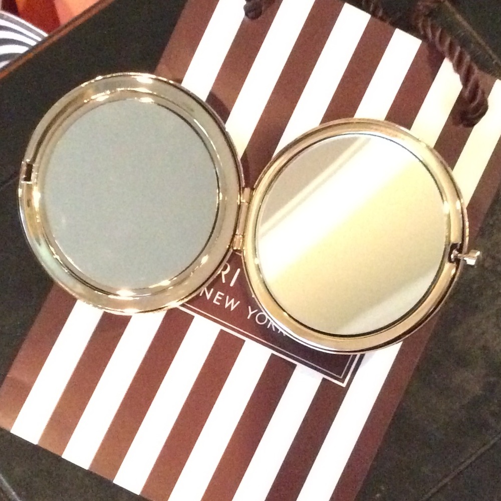 HENRI BENDEL💋BENDEL GIRLS COMPACT MIRROR🤩 NWOT‼️ - Picture 2 of 3